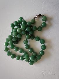 collana con pietre di giada