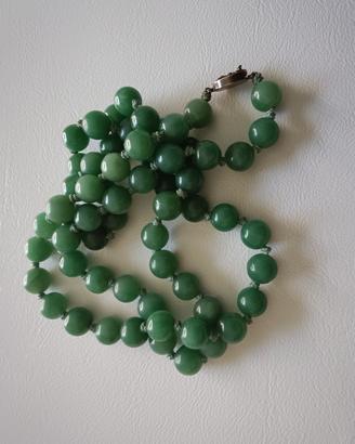 collana con pietre di giada