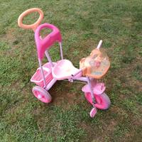 Triciclo con maniglia