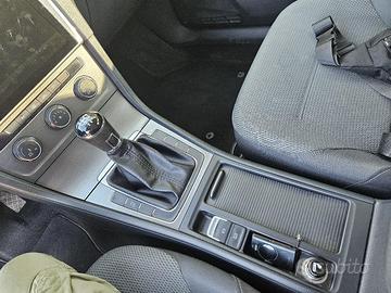 Volkswagen Golf 7 1.6 tdi 105 c 