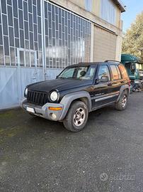 Jeep Cherokee 2.5 CRD anno 2002 (solo ricambi)