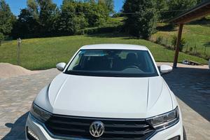 Volkswagen T-Roc adatta per Neopatentati 