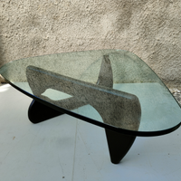 Tavolino design Isamu Noguchi