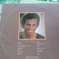 N. 2 vinili 33 giri di Julio Iglesias