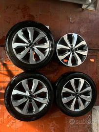 Set di 4 Cerchi in lega da 16  x KIA + 3 GOMME