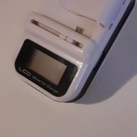 Carica batterie universale per fotocamere e cell