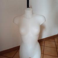 Manichino donna per foto abbigliamento vendere