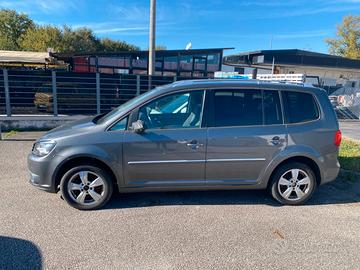 Volkswagen Touran 1.4 TSI 7POSTI HIGHLINE PROBLEMI