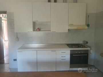 cucina economica bianca completa 