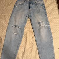 Jeans celesti strappati Pull&Bear