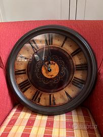 Orologio da parete  in metallo e vetro