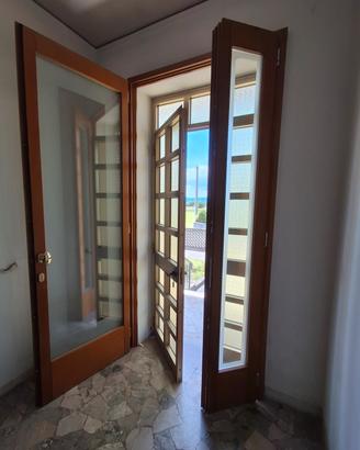 Porta d'ingresso in legno