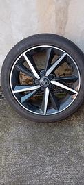 cerchi lega + gomme semi nuove Toyota 