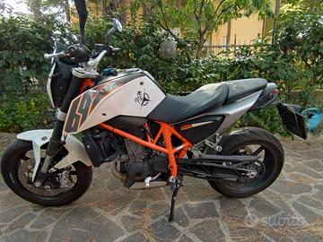 KTM 690 Duke - 2012