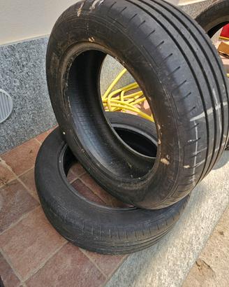 Gomme 215/55/17 estive