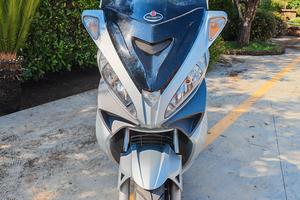 Malaguti Madison 3 250cc con 12.000Km