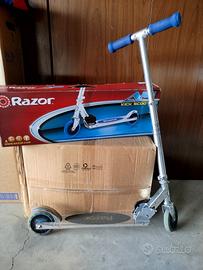 Monopattino Razor Kick Scooter A125
