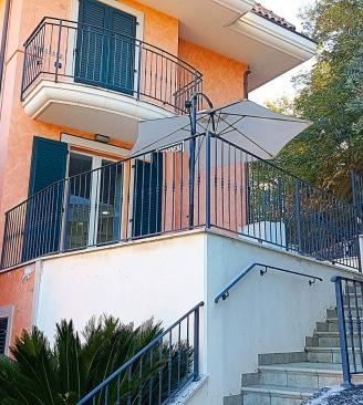 Cupra Marittima, privato VENDE
