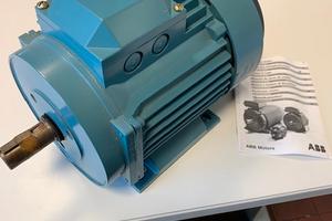 Motore elettrico trifase hp 2,5 4 poli B3