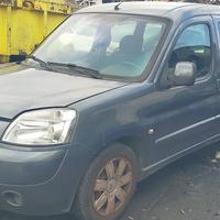 Ricambi Citroen Berlingò 1.6 D del 2006 motore 9HX