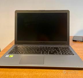 Computer portatile Asus(i5 -  8gb ram - 240gb ssd)