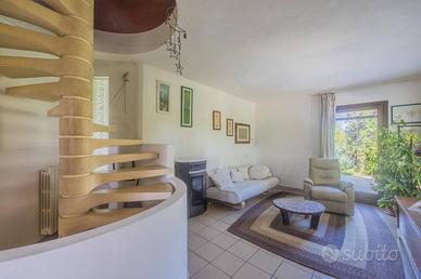 Splendida villa con ampio giardino