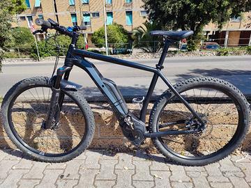 Mountain bike elettrica Cube 