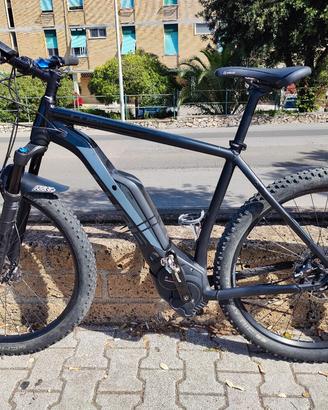 Mountain bike elettrica Cube 