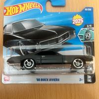 Hot Wheels '66 Buick Riviera nero