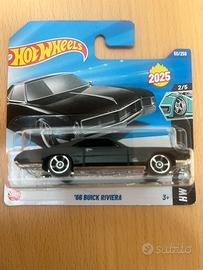 Hot Wheels '66 Buick Riviera nero