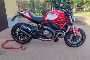 Ducati Monster 1200