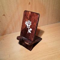 Portacellulare artigianale con decorazione stencil