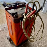 Carica batterie booster