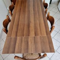 Tavolo cucina color noce  + 6 sedie