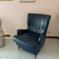 Poltrona in vera pelle blu