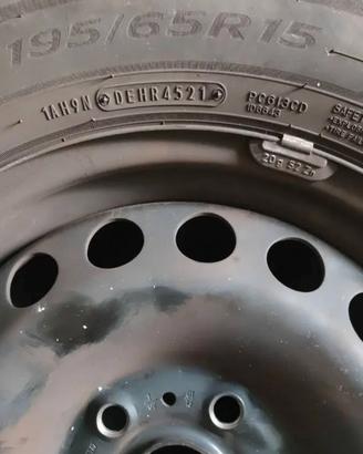 gomme estive 196 65 R15 falken 95T 