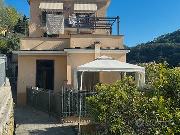 Varazze apt terrazzo 500 m centro si animali