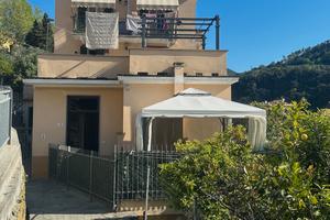Varazze apt terrazzo 500 m centro si animali