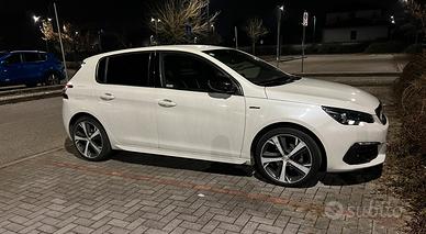Peugeot 308 GT Line Cambio Automatico