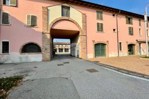 VILLA A SCHIERA A ORZINUOVI