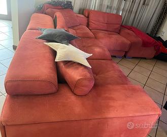 Divano angolare di pelle di toro
