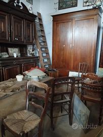 Capannone di mobili antichi, Art decò,