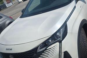 PEUGEOT 3008 GT