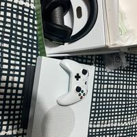 Console Xbox One S 1Tb+Controller+Cuffie