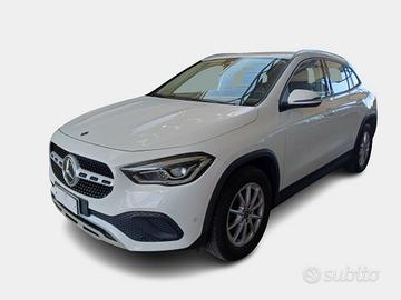 MERCEDES-BENZ GLA 200 D AUTOMATIC BUSINESS EXTRA C