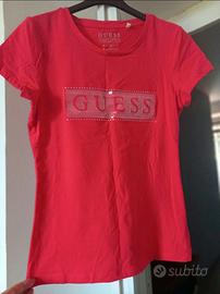 T-shirt Guess