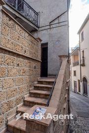 APPARTAMENTO SU DUE LIVELLI