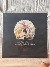 Queen Vinile A Day At The Races Come nuovo · Pop-r