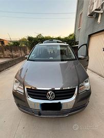 Volkswagen Touran 2010