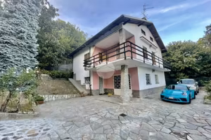 VILLA SINGOLA A VILLAR DORA